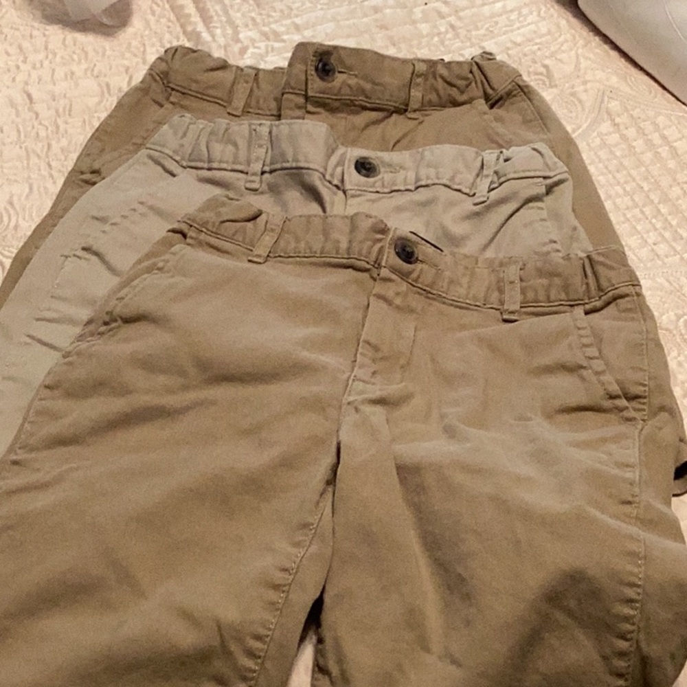 Children’s Place boys flat front khaki shorts, size 8, lot of 3